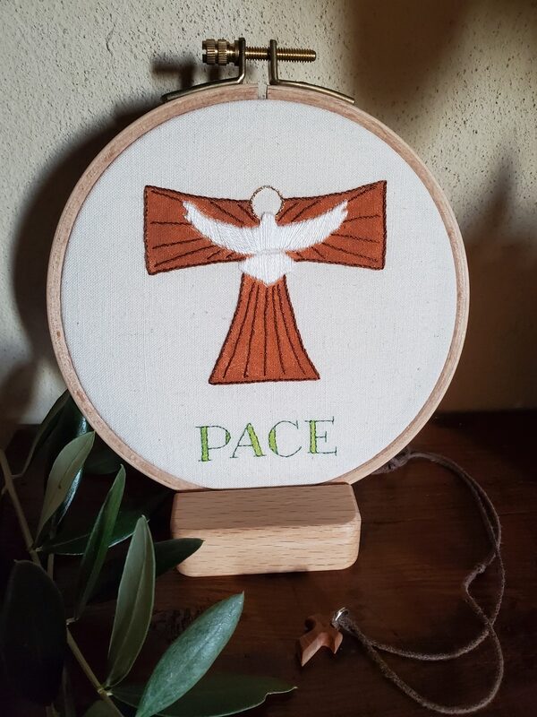 Création brodée Pace saint François d'Assise Atelier Saint Michel
